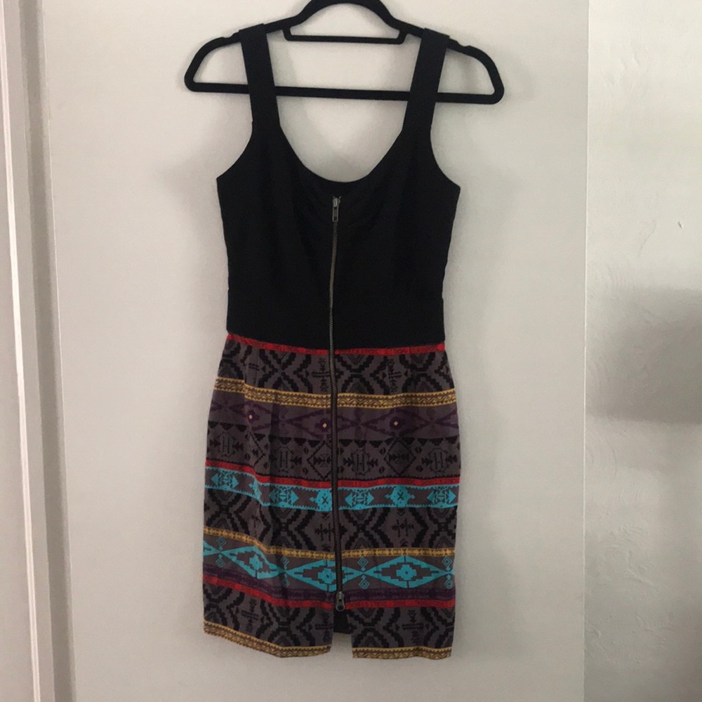 Never worn Dolce Vita dress. Super flattering. Xs-2